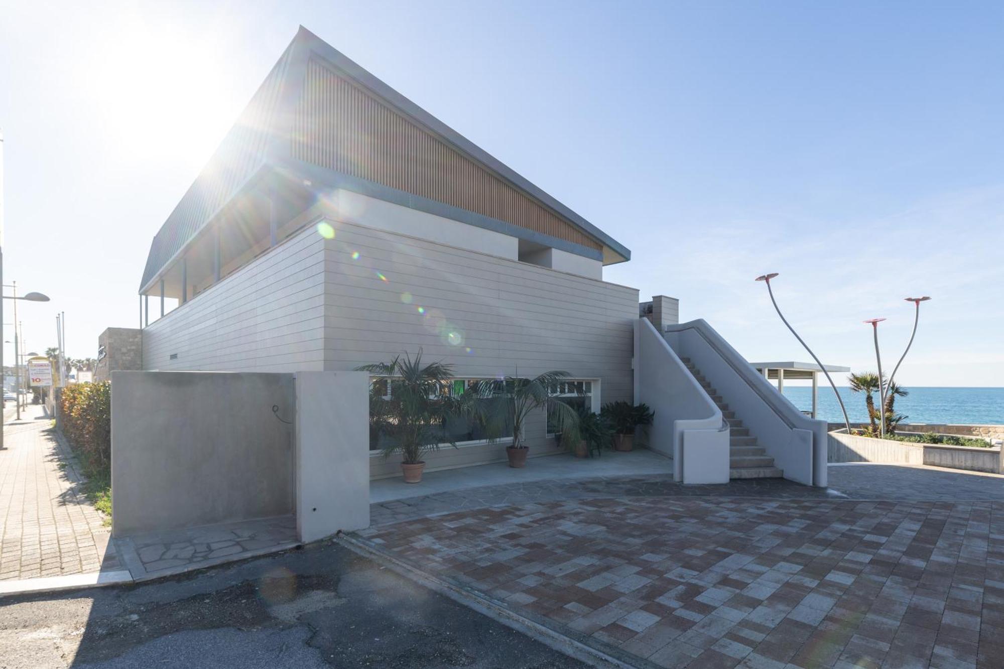 Le Suites Sul Mare Di Esterina Civitavecchia Exterior foto