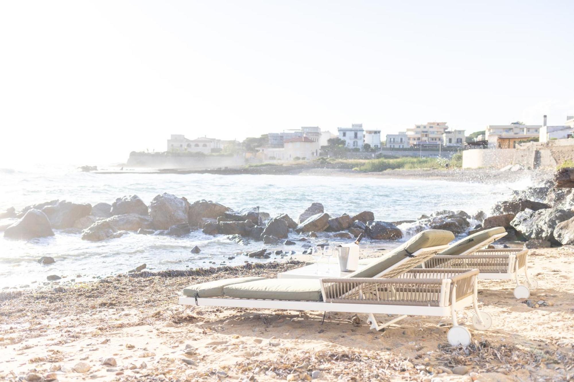 Le Suites Sul Mare Di Esterina Civitavecchia Exterior foto